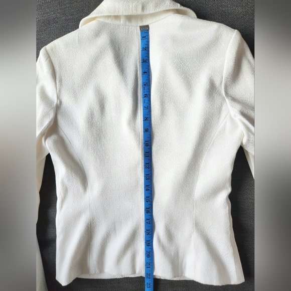 Le Chateau White Brocade Fitted Blazer Faux Pocket Small Made in Canada Vintage - Picture 13 of 16
